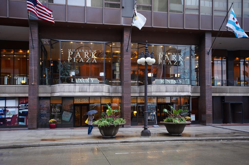 Oakwood At Millennium Park Plaza Aparthotel Чикаго Екстериор снимка